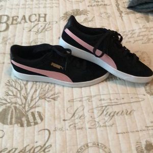 Puma 7.5 women’s shoes